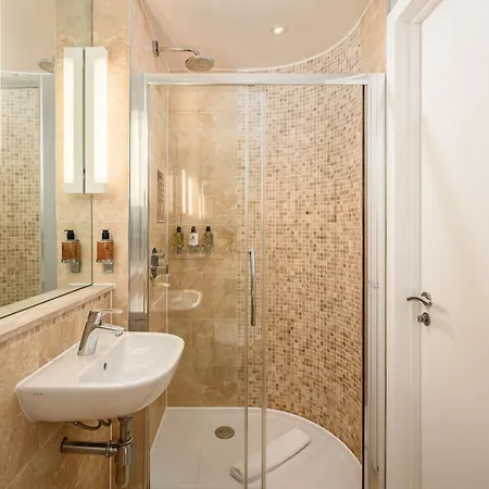 Destiny Scotland - St Andrew Square Apartments Edimburgo Esterno foto